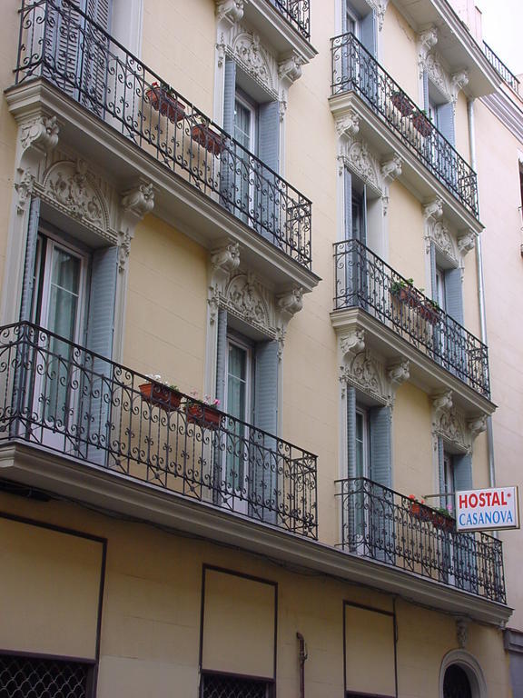 Hostal Casanova Μαδρίτη Εξωτερικό φωτογραφία